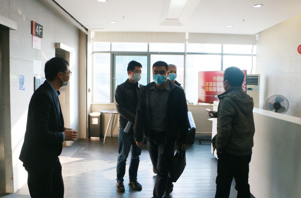 万众一心，携手抗疫 | 筼筜街道主任苏克一行莅临AG一飞冲天指导复工情况
